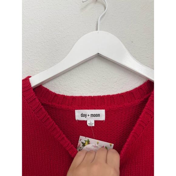 Day + Moon Collegiate Game Day Deep Red Cropped Sweater Top NEW Sz L - Picture 4 of 8